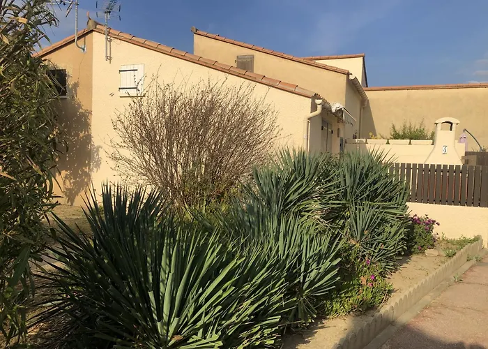 Villa T2 Mezzanine Avec Parking, A 500m De La - Saint-cyprien - Fr-1-793-16 *