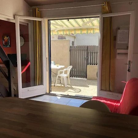T2 Mezzanine Avec Parking, A 500m De La - Saint-cyprien - Fr-1-793-16 *